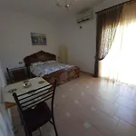 Nuovo Sun Gæstehus Golem (Tirana)