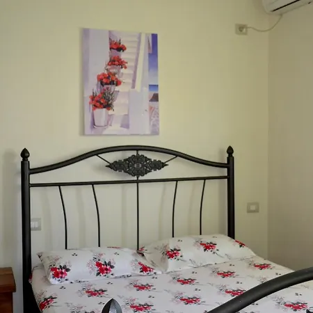 Guest house Nuovo Sun Golem Golem (Tirana)